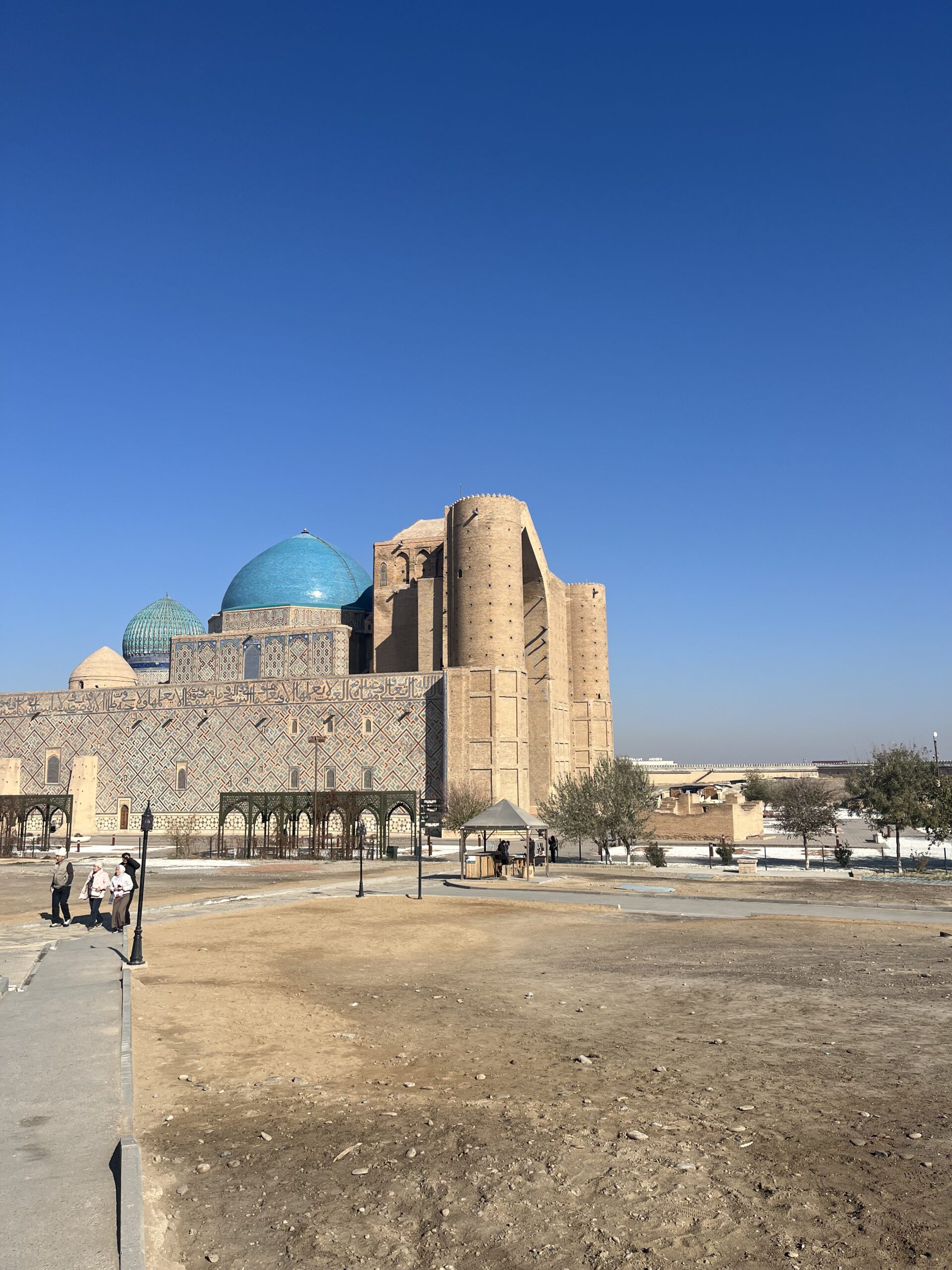 [カザフスタン観光🇰🇿]カザフスタンの歴史的都市トルキスタン